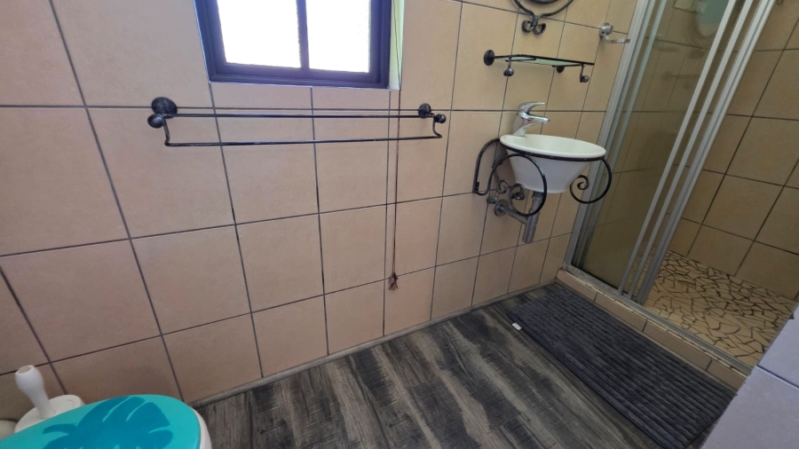 4 Bedroom Property for Sale in Heatherlands Western Cape